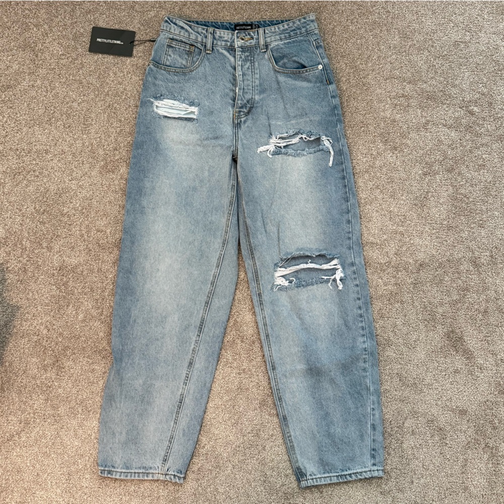 PrettyLittleThing Light Blue Denim Button-Up Boyfriend Jeans